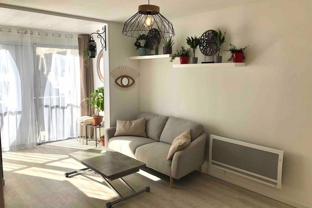 Grand Studio Cabine 30 M² Centre Ville, Refait A Neuf Pour Vous ! Climatise La Grande-Motte Exterior foto
